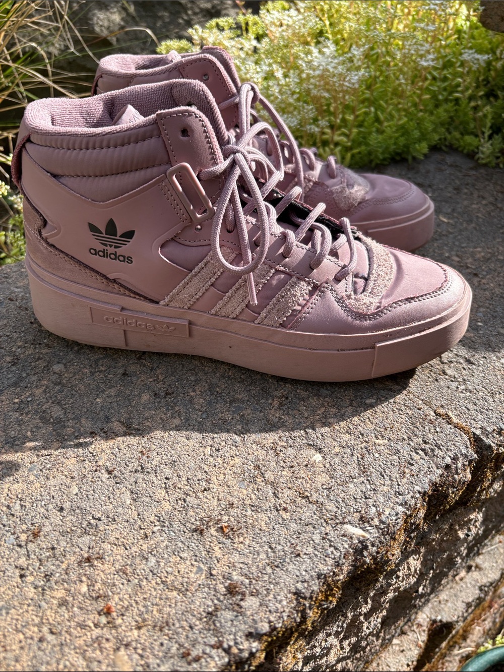 adidas Women’s High-Top Sneakers in Mauve